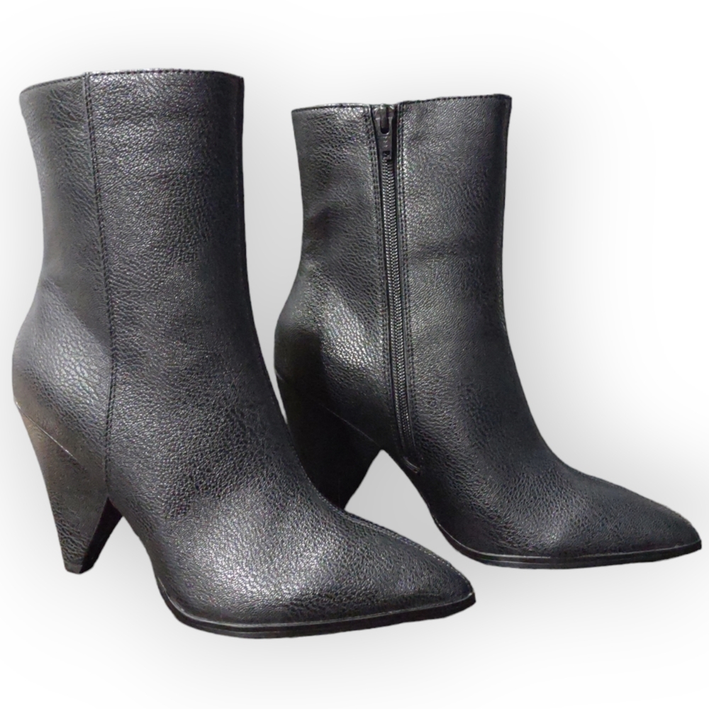 NIB Matt & Nat Fruma Heeled Boots 7